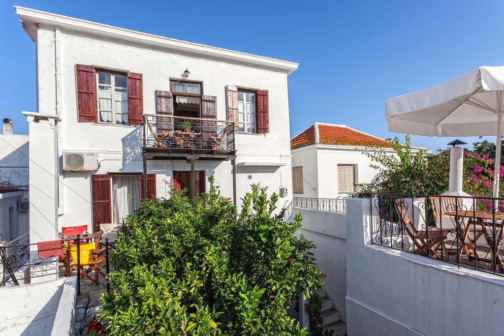 Traditional House Bandar Skopelos Luaran gambar